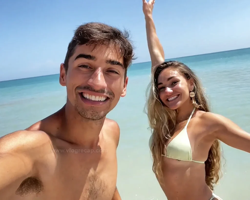 JoJo Crichton and Melanie Breaux at the beach