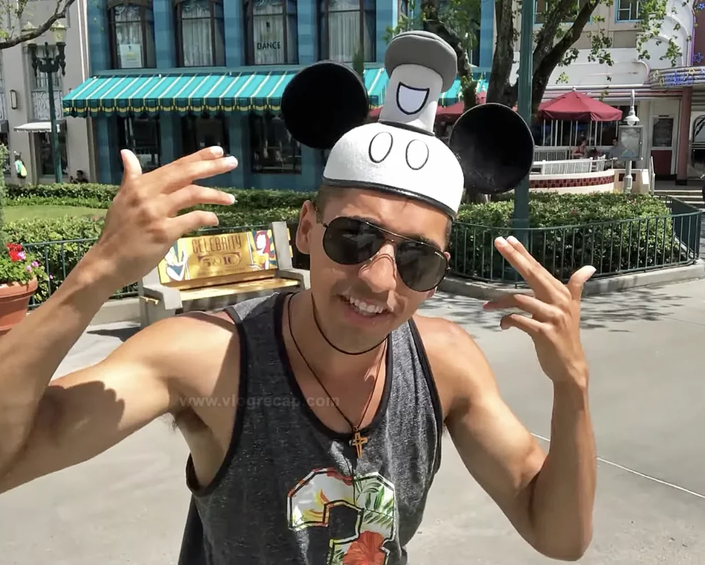 JoJo Crichton dancing to Old Town Road