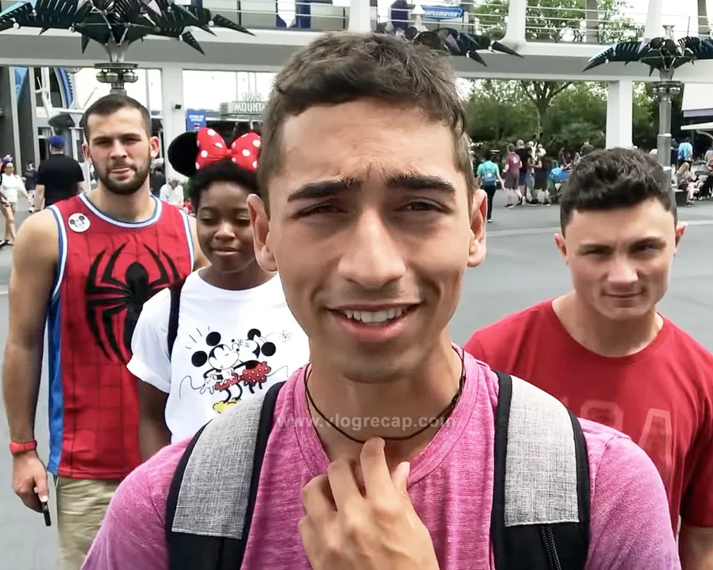 Austin Walker, Brianna, JoJo Crichton and Cam Doerer at Magic Kingdom