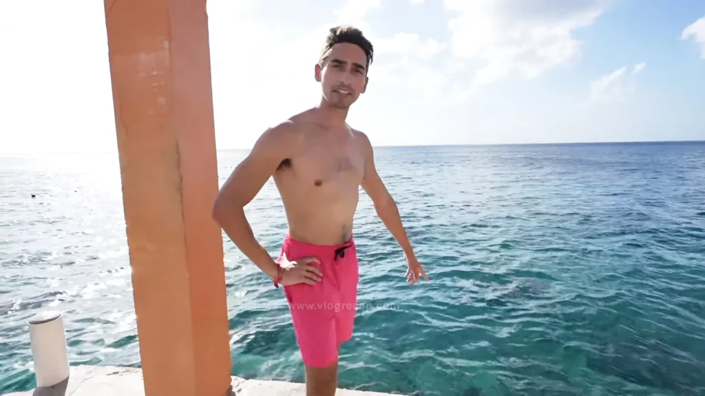 JoJo Crichton ready to dive into water at Cozumel