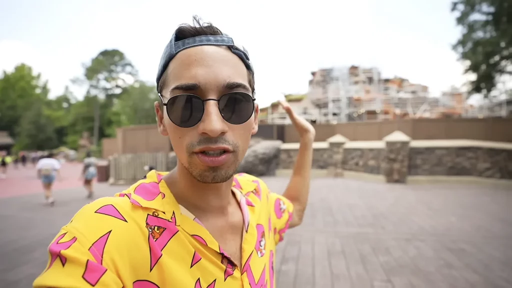 JoJo Crichton at Magic Kingdom talking about Splash Mountain