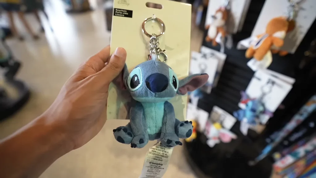 JoJo Crichton and Stitch keychsin