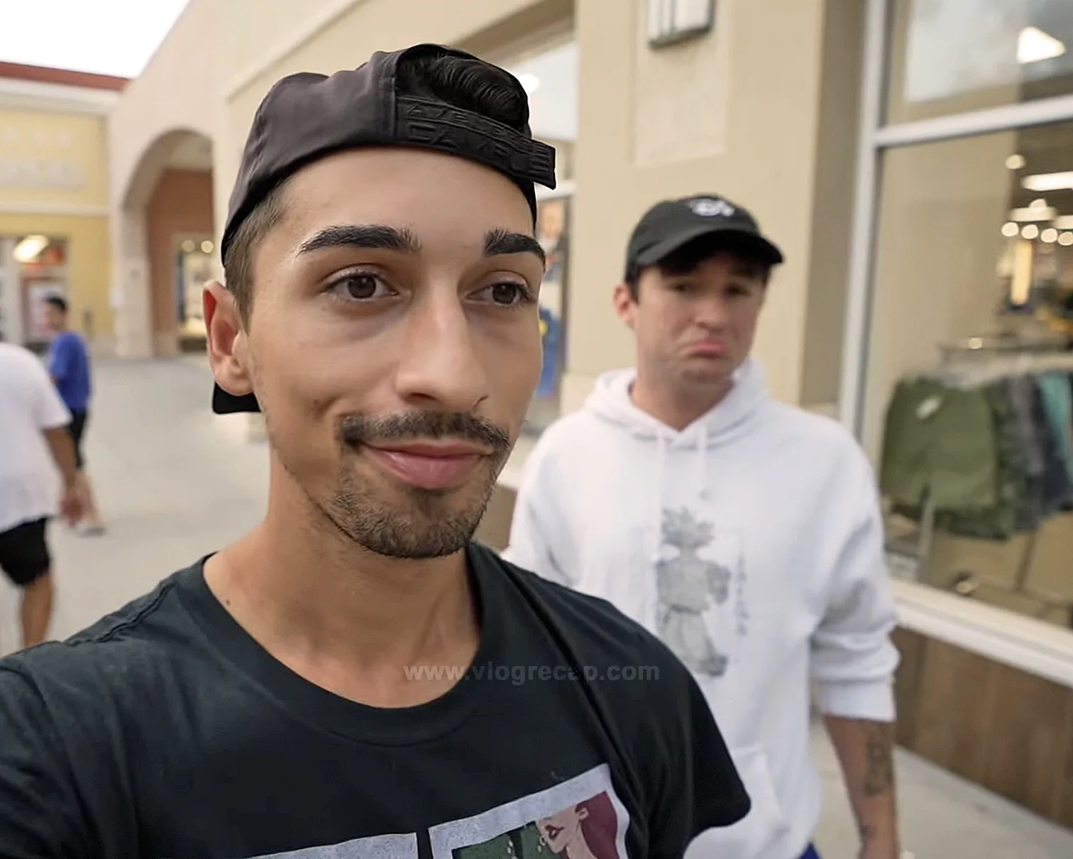 JoJo’s World: Shopping for Dubai