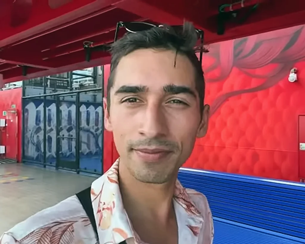 JoJo Crichton on the Scarlet Lady cruise ship