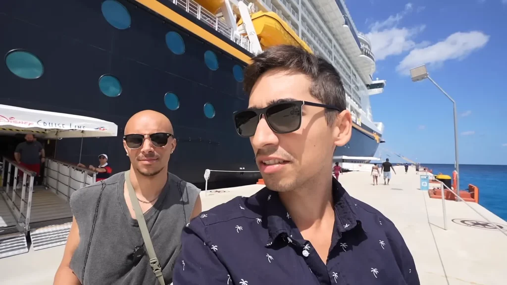 Jason Jeter (Jete) and JoJo Crichton arriving at Cozumel