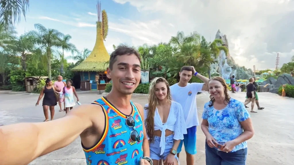 JoJo Chrichton and Mel Breaux and her family